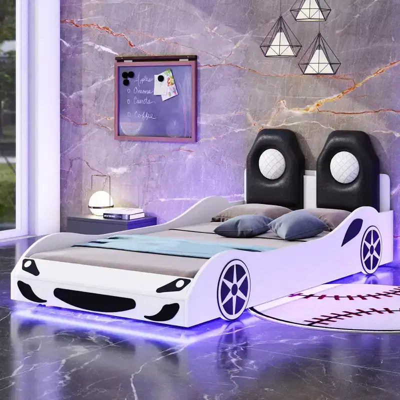 Letto a piattaforma a forma di auto da corsa con luci LED e schienale imbottito, dimensioni singole, bianco