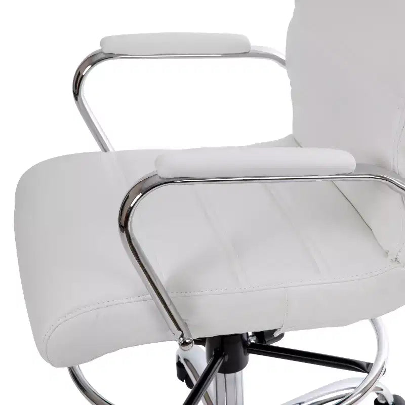 Sedia da disegno Mid-Back in similpelle con poggiapiedi regolabile e base cromata